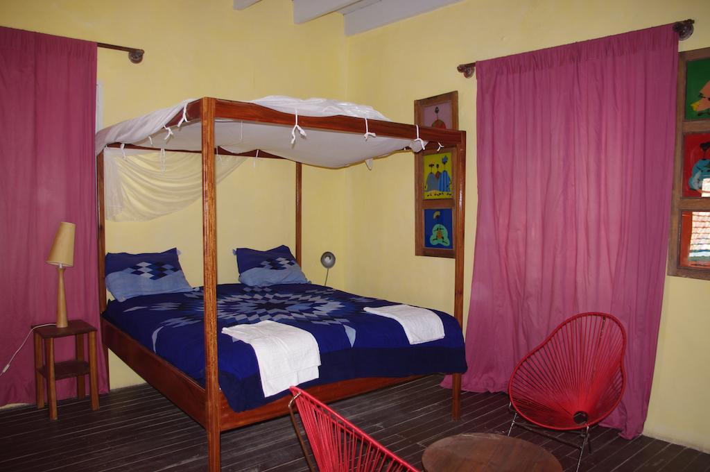 Maison Augustin Ly Gorée Quarto foto