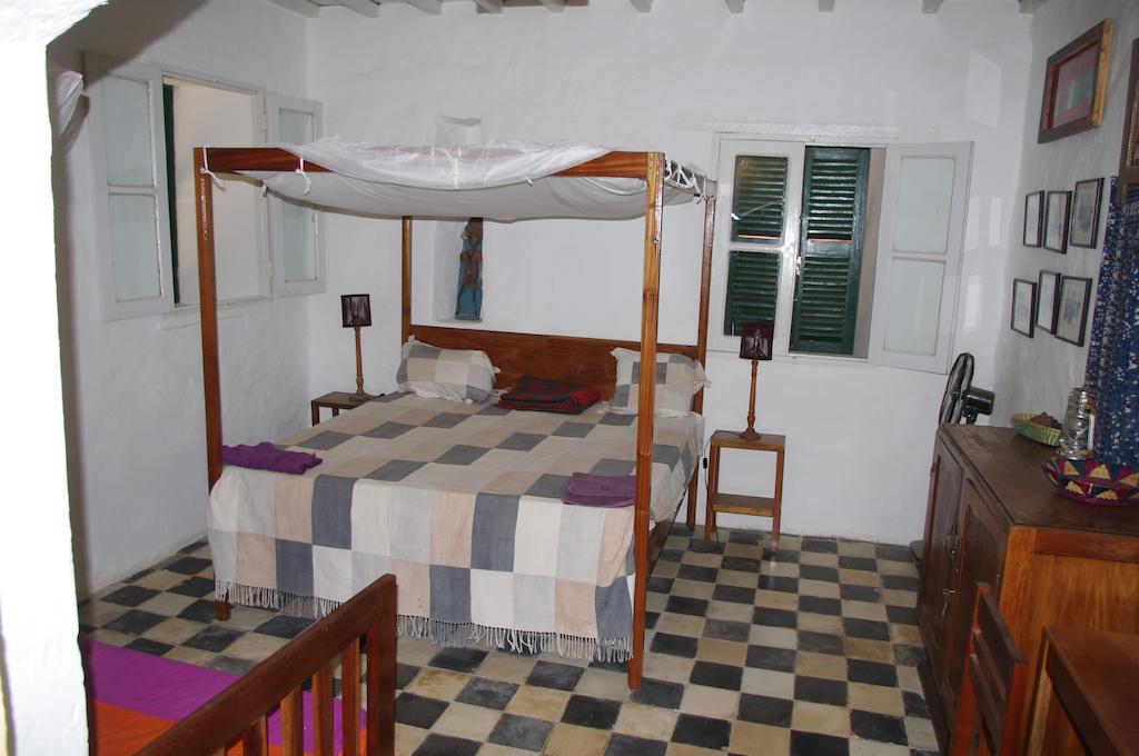 Maison Augustin Ly Gorée Quarto foto